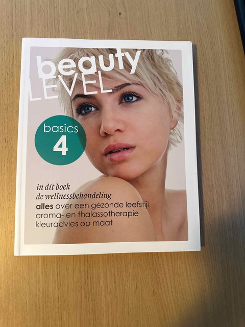 9789491277986-Beauty-level-basics-4-De-Wellnessbehandeling