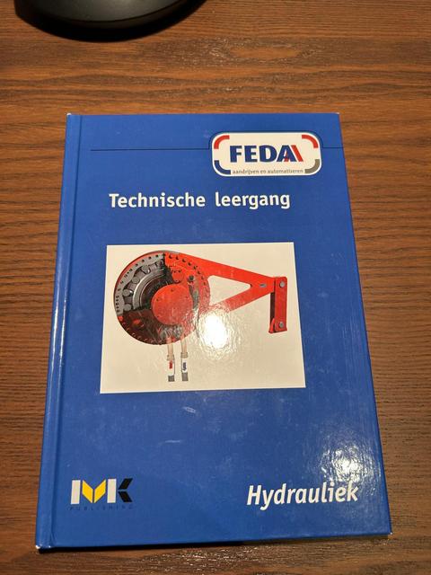 9789462717732-Technische-leergang-Hydrauliek