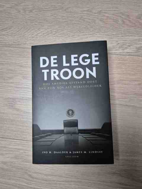 9789000366835-De-lege-troon