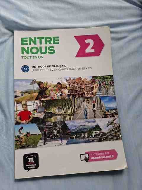 9788484439271-Entre-nous-2--Tout-en-un-A2-Livre-de-leleve-cahier-dexercices