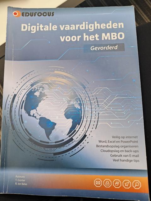 9789492442642-Digitale-Vaardigheden-voor-het-MBO--Gevorderd