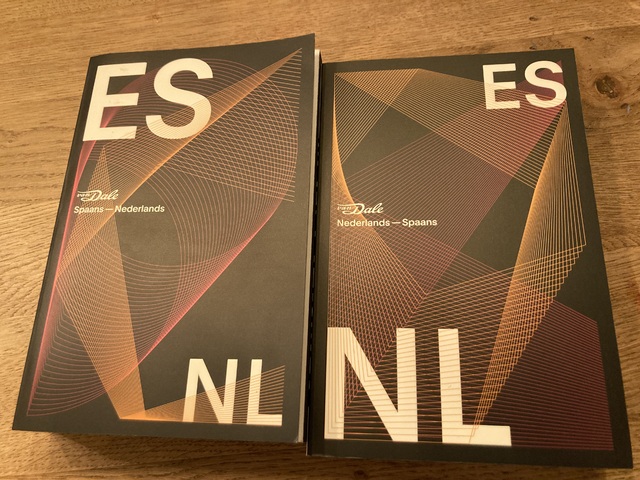 9789460770593-Van-Dale-pocketwoordenboek-Nederlands-Spaans
