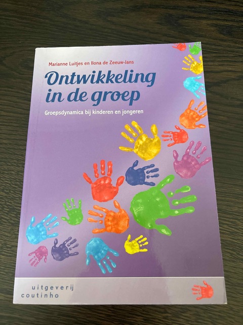 9789046905142-Ontwikkeling-in-de-groep