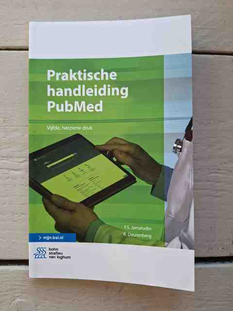 9789036825528-Praktische-handleiding-PubMed