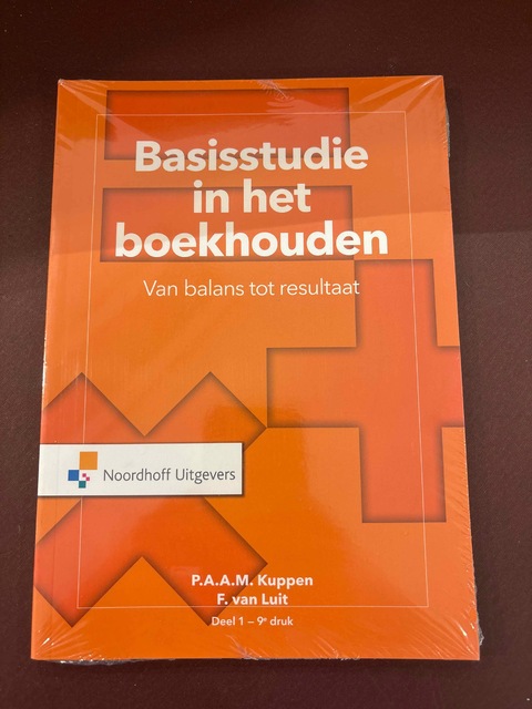 9789001889272-Basisstudie-in-het-boekhouden-1