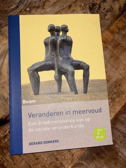 9789089536822-Veranderen-in-meervoud