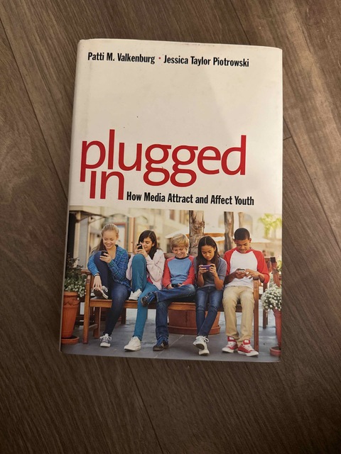 9780300218879-Plugged-In