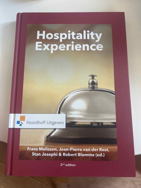 9789001885786-Hospitality-Experience