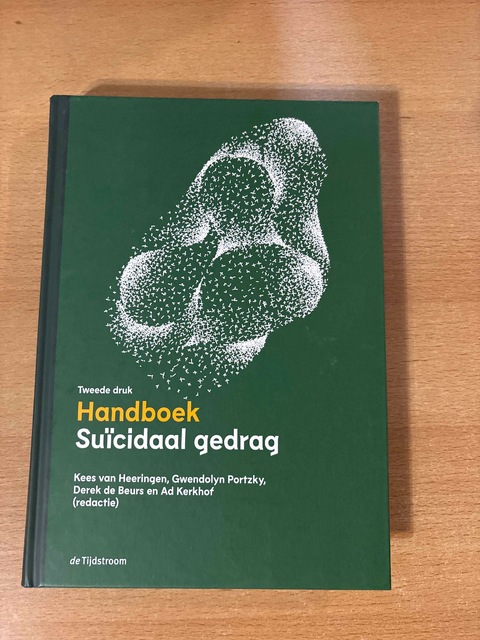 9789058983244-Handboek-suicidaal-gedrag