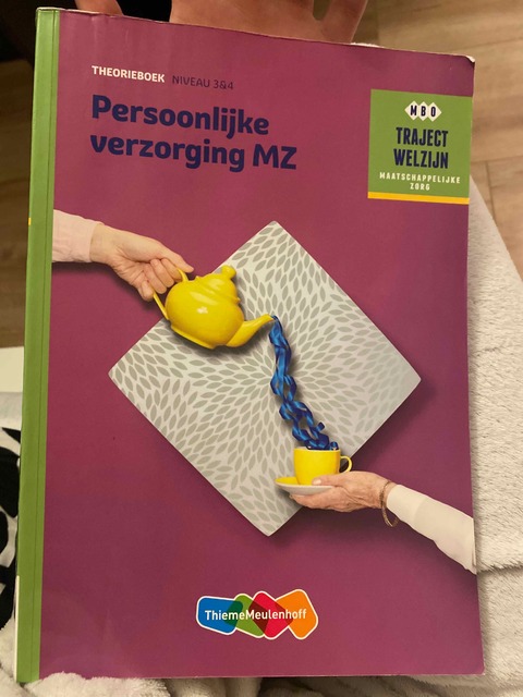9789006858914-Persoonlijke-verzorging-MZ-Niveau-3-4-Theorieboek