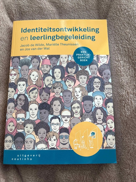 9789046907580-Identiteitsontwikkeling-en-leerlingbegeleiding