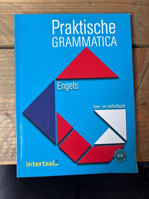 9789460304057-Praktische-grammatica-Engels-Leer-en-oefenboek