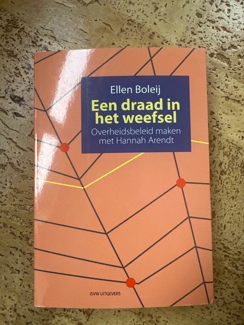 9789492538765-Een-draad-in-het-weefsel