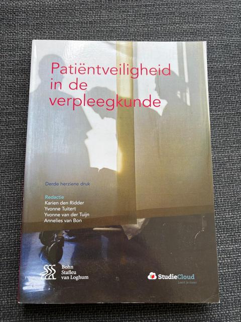 9789036811125-Patientveiligheid-in-de-verpleegkunde