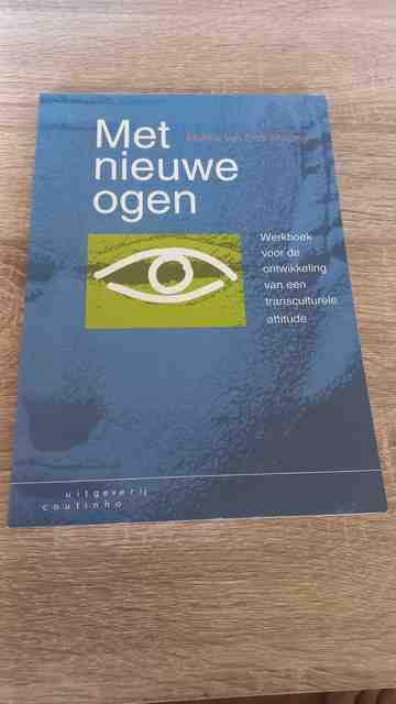9789046900789-Met-nieuwe-ogen