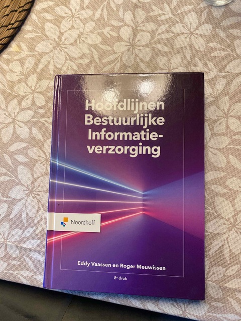 9789001738693-Hoofdlijnen-bestuurlijke-informatieverzorging