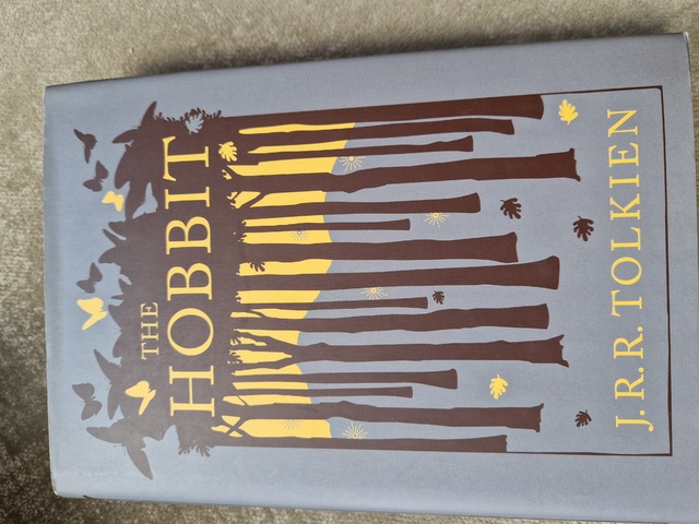 9780007927043-The-Hobbit