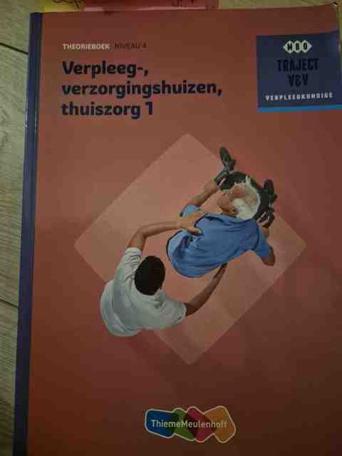 9789006910414-Verpleeg-verzorgingshuizen-thuiszorg-1-niveau-4