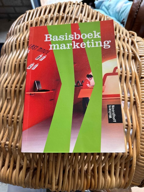 9789001092580-Basisboek-marketing