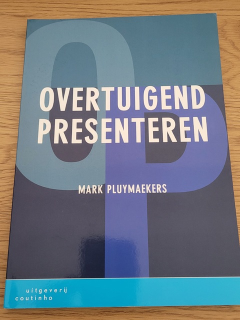 9789046902134-Overtuigend-presenteren