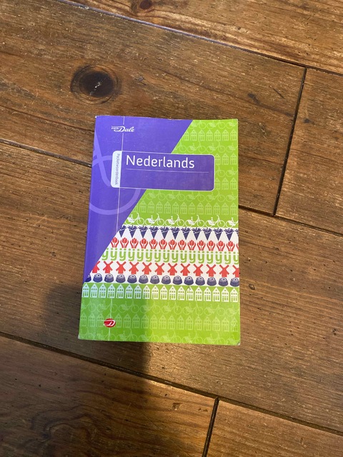 9789460770548-Van-Dale-pocketwoordenboek-Nederlands