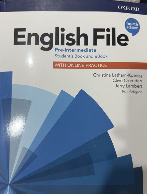 9780194062404-English-File--Pre-Intermediate-fourth-edition-Student%C3%A2%C2%80%C2%99s-Book-with-Online-Practice-and-e-book