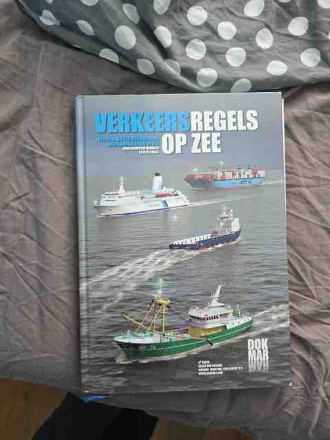 9789071500305-Verkeersregels-op-zee