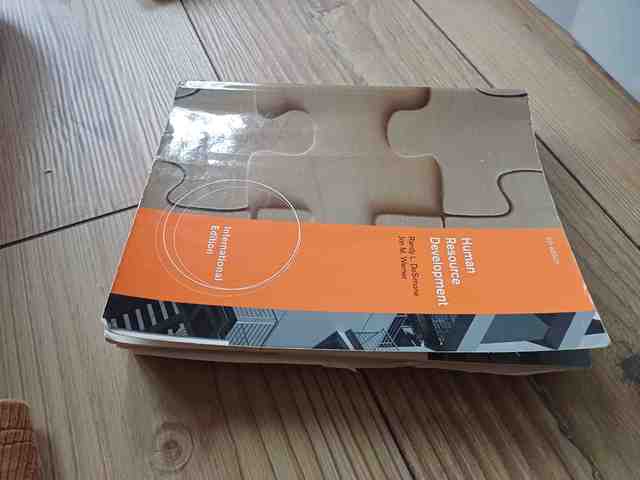 9780538481359-Human-Resource-Development