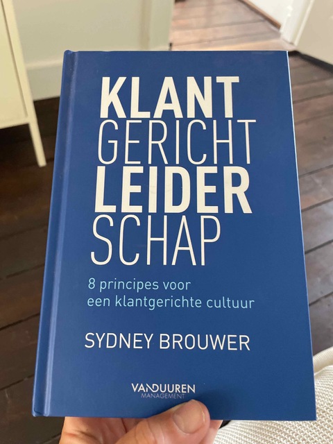 9789089653932-Klantgericht-Leiderschap