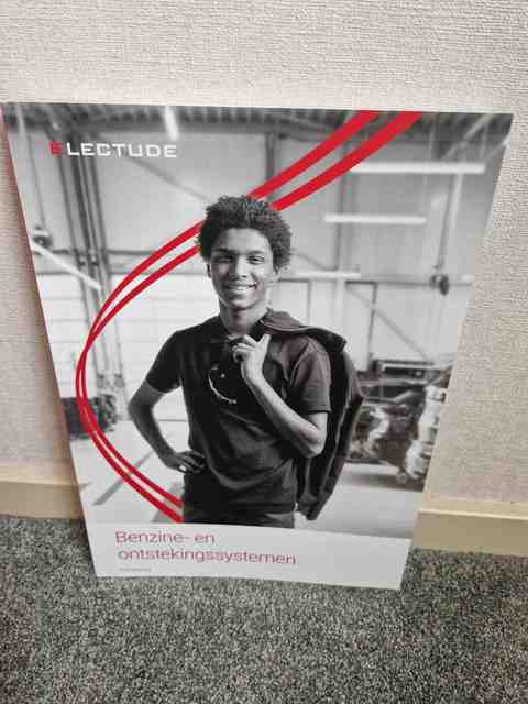 9789492929921-benzine-en-ontstekingssystemen