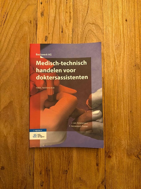 9789036822886-Medisch-technisch-handelen-voor-doktersassistenten