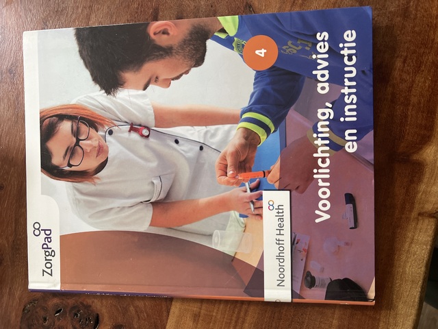 9789001873035-ZorgPad-Voorlichting-advies-en-instructie-Theorieboek-Niveau-4