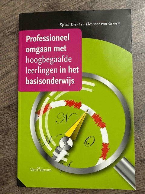 9789023243212-Professioneel-omgaan-met-hoogbegaafde-leerlingen-in-het-basisonderwijs