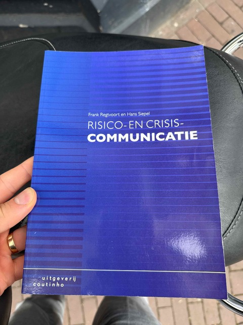 9789046904220-Risico-en-crisiscommunicatie