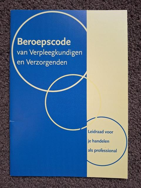9789078995340-Beroepscode-van-verpleegkundigen-en-verzorgenden