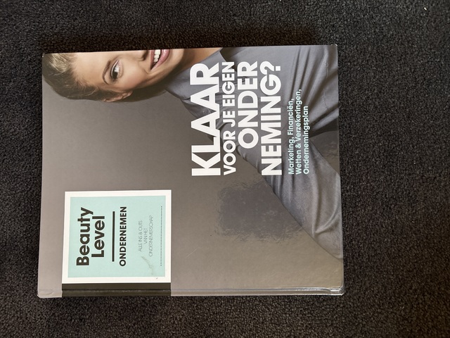9789492548078-Beauty-Level-Basisboek-Ondernemen-leerboek-niet-los-verkrijgbaar