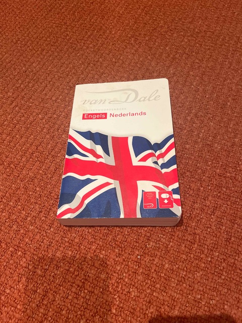 9789066487697-Van-dale-Pocketwoordenboek-Engels--Nederlands