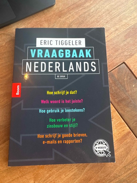 9789024428182-Vraagbaak-Nederlands